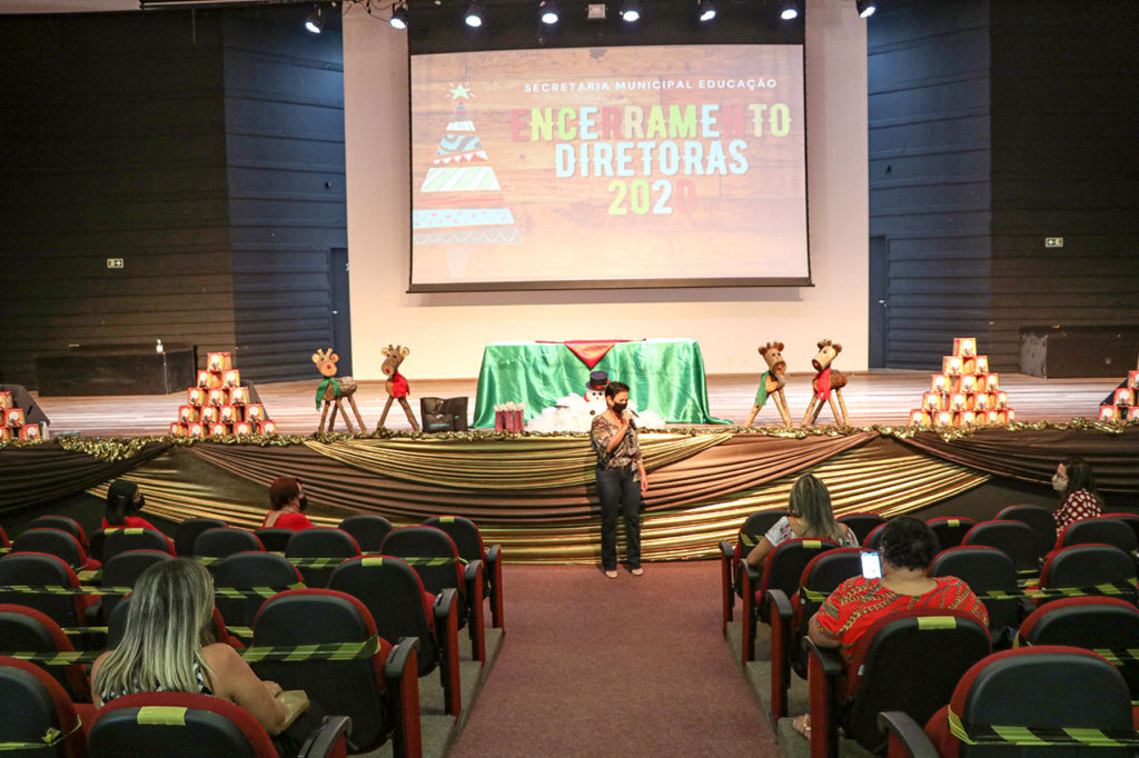 encontro com as diretoras das unidades de ensino